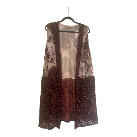 LOGO by Lori Goldstein Tops - Logo Lavish Lori Goldstein Open Vest Kimono Large Burnout Velvet Burgundy Artsy